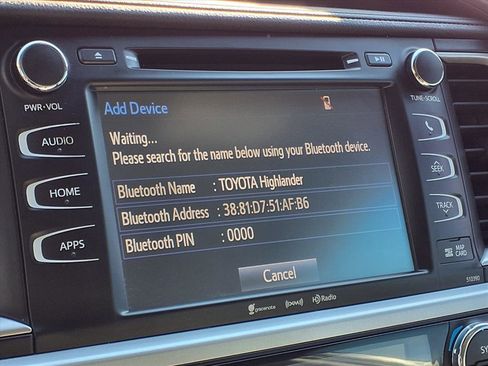 Used 2019 Toyota Highlander XLE image 6