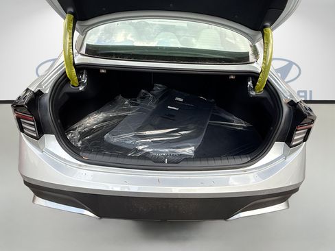 New 2026 Hyundai Sonata SE FWD image 18