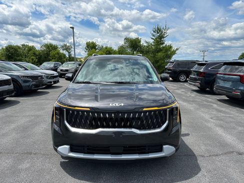 New 2026 Kia Carnival EX FWD image 2