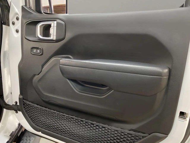 Used 2024 Jeep Wrangler Unlimited w/ Convenience Group AWD/4WD image 74