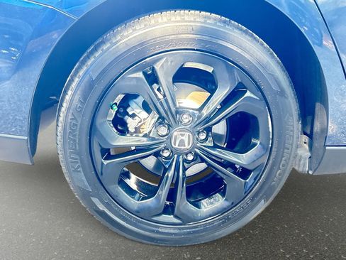 Certified 2025 Honda Accord SE image 5