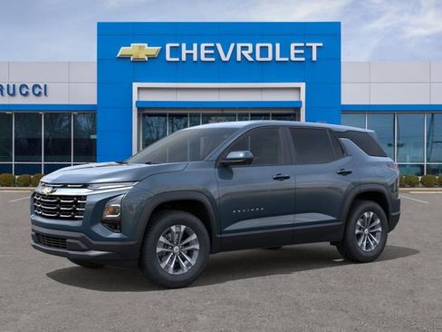 New 2026 Chevrolet Equinox LT w/ Convenience Package II FWD image 2