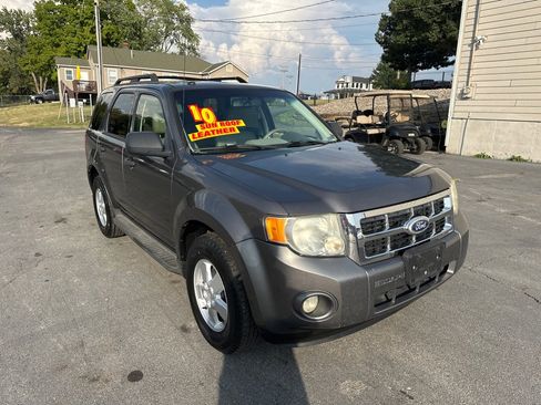 Used 2010 Ford Escape XLT image 4