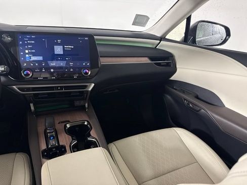 Used 2025 Lexus RX 350 Premium Plus w/ Accessory Package (Z1) FWD image 34