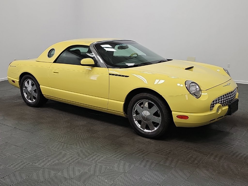Used 2002 Ford Thunderbird RWD image 3