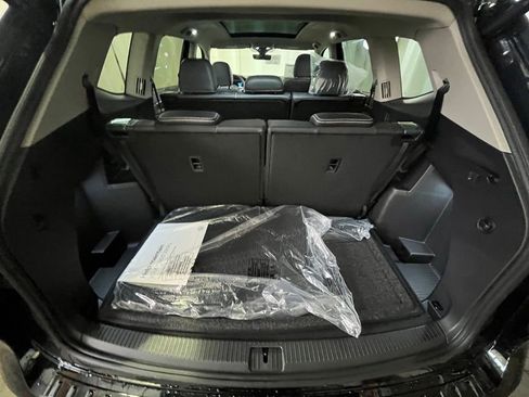New 2026 Volkswagen Atlas SE image 25