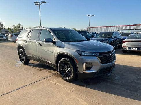 Used 2023 Chevrolet Traverse LS w/ Midnight/Sport Edition FWD image 4