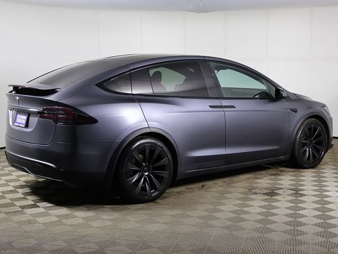 Used 2023 Tesla Model X Plaid image 9