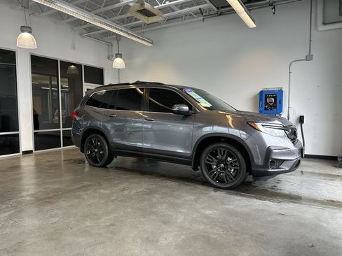 Used 2021 Honda Pilot Special Edition image 1