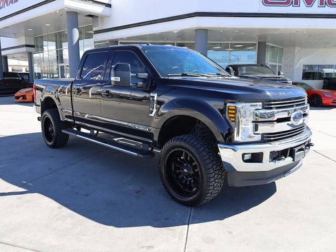 Used 2018 Ford F350 Lariat AWD/4WD image 8
