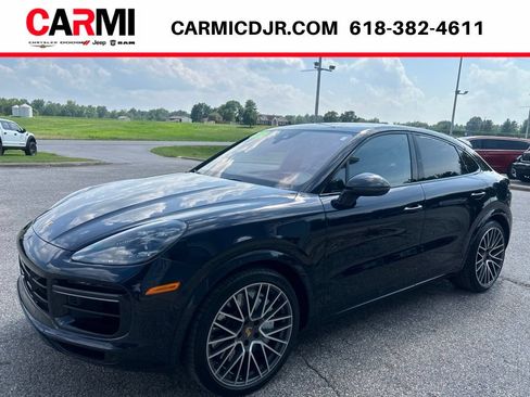 Used 2023 Porsche Cayenne Turbo w/ Assistance Package AWD/4WD image 3