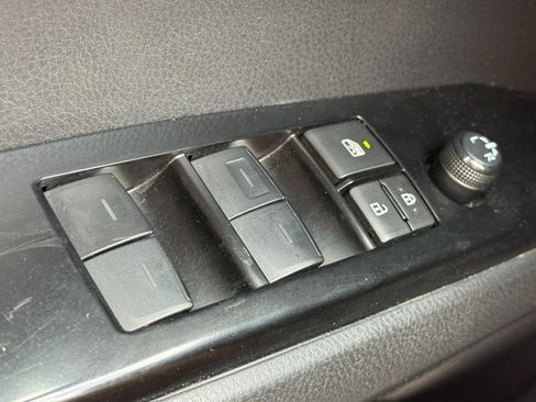 Used 2025 Toyota Camry LE FWD image 23