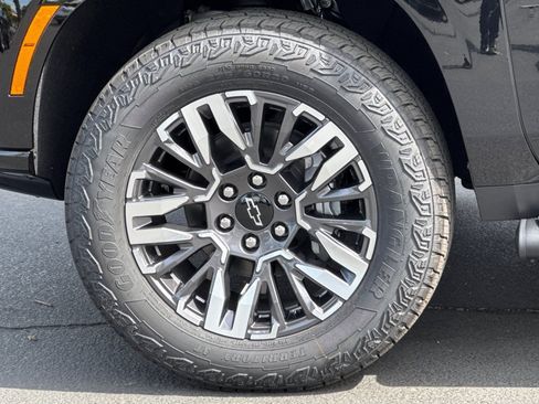 New 2026 Chevrolet Tahoe Z71 w/ Z71 Off-Road Package AWD/4WD image 27