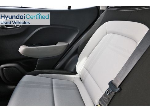 Certified 2025 Hyundai Venue SEL FWD image 15