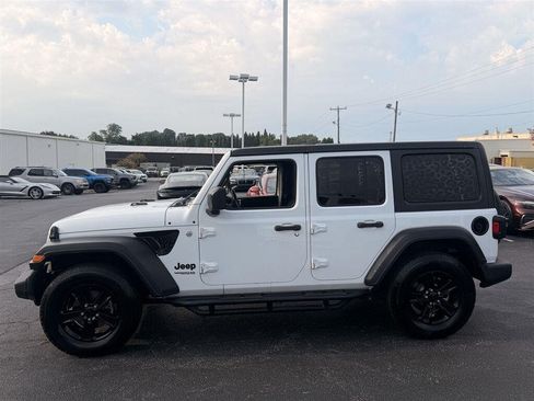Used 2019 Jeep Wrangler Unlimited Sport AWD/4WD image 10