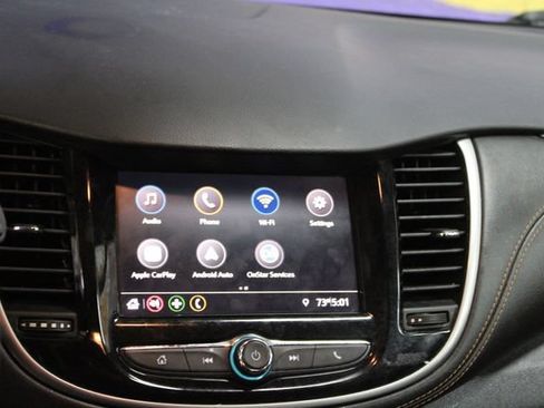 Used 2020 Chevrolet Trax LT w/ Driver Confidence Package FWD image 18