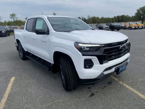 New 2026 Chevrolet Colorado Z71 w/ Technology Package AWD/4WD image 2