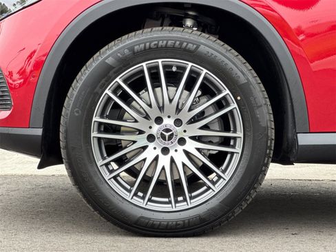 New 2025 Mercedes-Benz GLC 300 4MATIC image 33