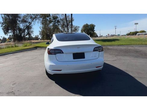 Used 2020 Tesla Model 3 Long Range AWD/4WD image 11