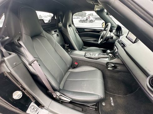 Used 2025 MAZDA MX-5 Miata Grand Touring RWD image 33
