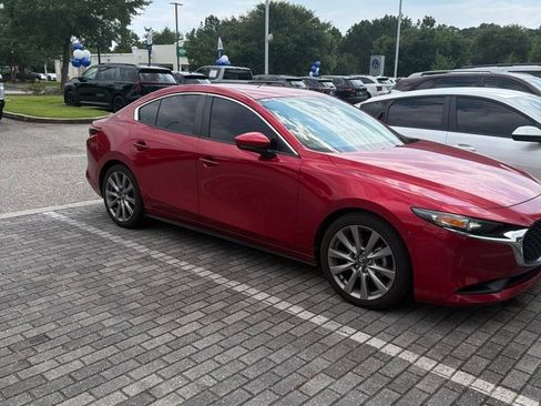 Used 2021 MAZDA MAZDA3 s FWD image 2