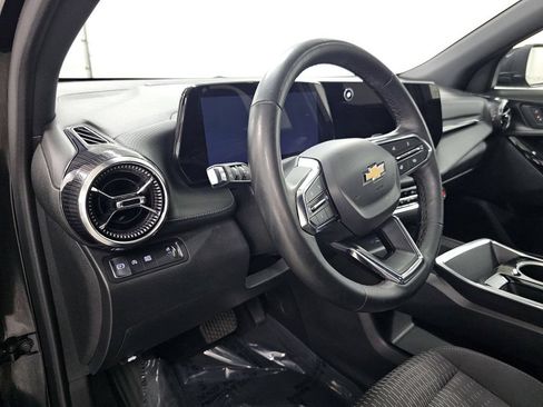 Used 2025 Chevrolet Equinox LT FWD image 10