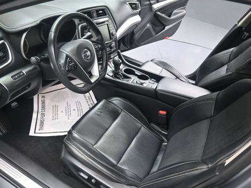 Used 2019 Nissan Maxima 3.5 SL w/ Floor Mat Group FWD image 18
