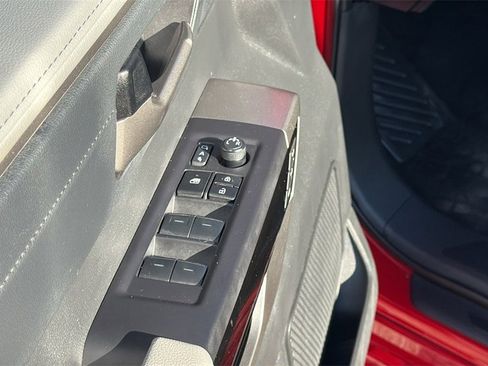 Used 2024 Toyota Tundra Limited image 9