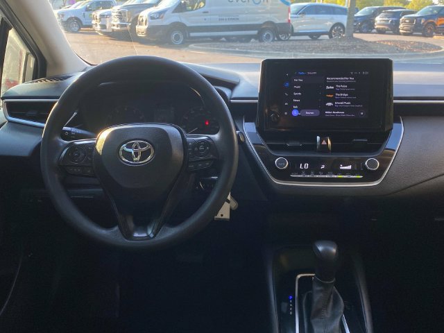Used 2023 Toyota Corolla LE FWD image 6