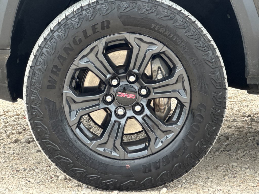 Used 2025 GMC Canyon Elevation w/ Convenience Package RWD image 27