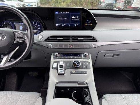 Used 2022 Hyundai Palisade SEL w/ Convenience Package image 7