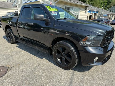 Used 2016 RAM 1500 Express w/ Black Ram 1500 Express Group AWD/4WD image 6