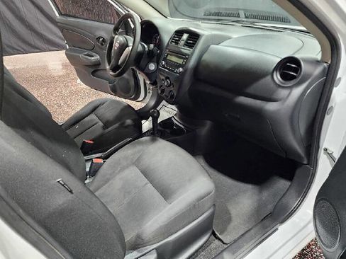 Used 2016 Nissan Versa S FWD image 12
