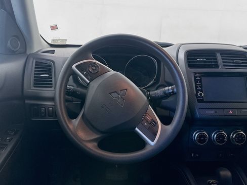 Used 2024 Mitsubishi Outlander Sport ES AWD/4WD image 17