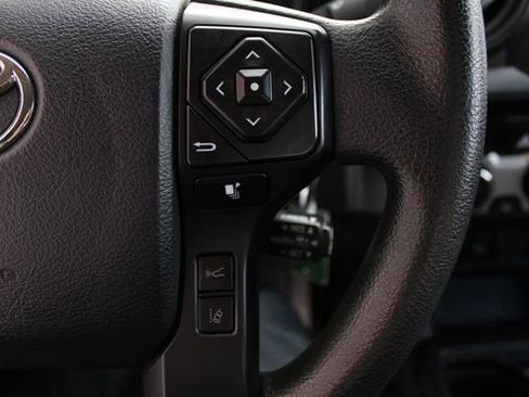 Used 2020 Toyota Tacoma SR AWD/4WD image 6