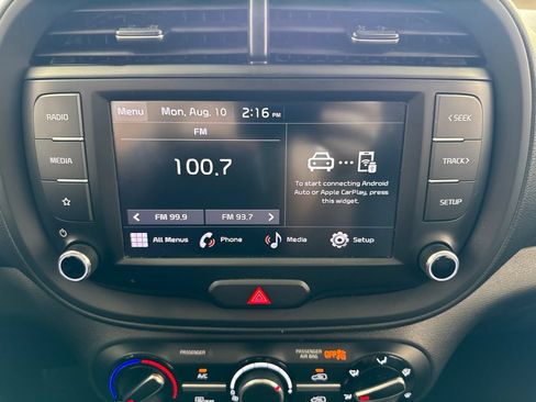 Used 2024 Kia Soul LX w/ Option Group 015 FWD image 23
