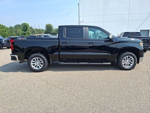 Used 2023 Chevrolet Silverado 1500 LT AWD/4WD image 10