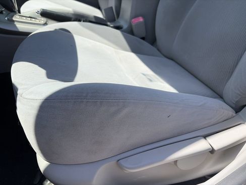 Used 2011 Toyota Corolla LE FWD image 9