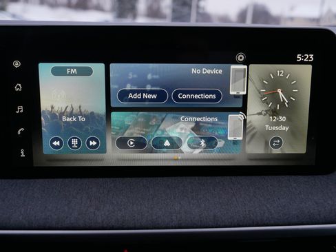 Certified 2025 Nissan Kicks SV w/ Illumination Package image 22