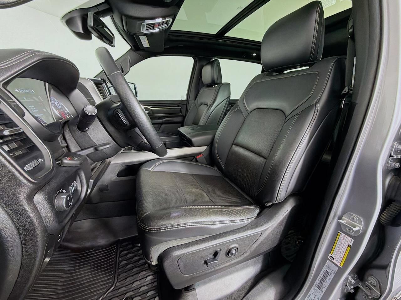 Used 2019 RAM 1500 Sport w/ Leather & Sound Group AWD/4WD image 32