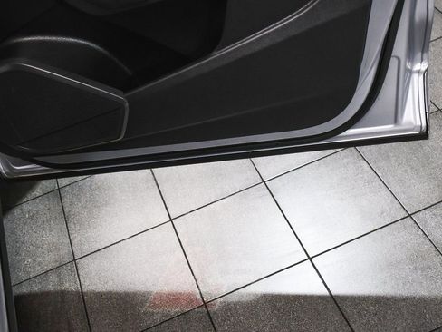 Used 2022 Audi SQ5 Premium Plus w/ Premium Plus Package image 17