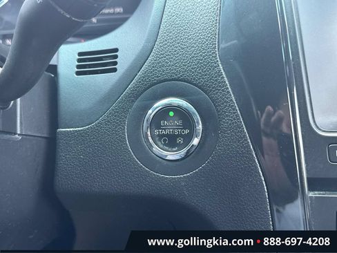 Used 2016 Ford Explorer XLT w/ Equipment Group 202A AWD/4WD image 29