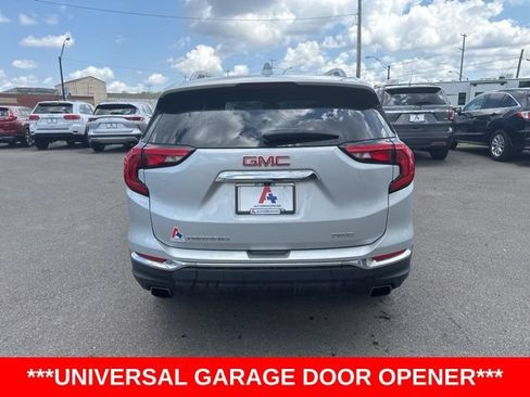 Used 2019 GMC Terrain SLT w/ Preferred Package AWD/4WD image 4