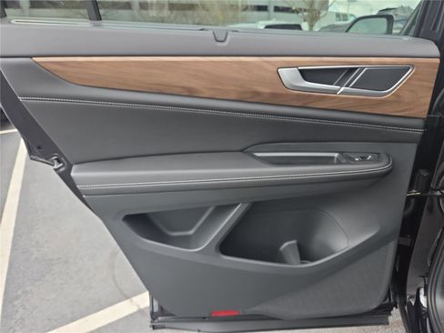 New 2026 Volkswagen Atlas SE image 22