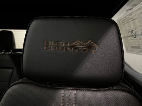 New 2026 Chevrolet Silverado 1500 High Country w/ Technology Package AWD/4WD image 34