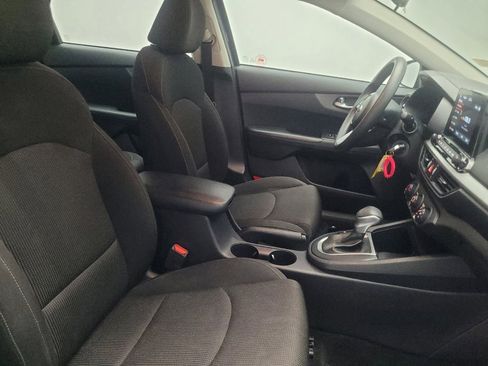 Used 2021 Kia Forte LXS FWD image 21