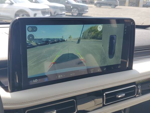 New 2027 Lincoln Aviator AWD image 20