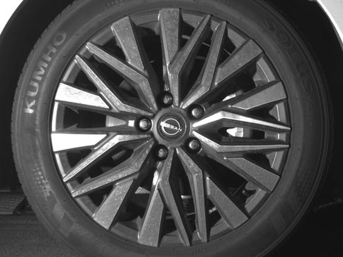 Used 2025 Nissan Altima 2.5 SV image 13