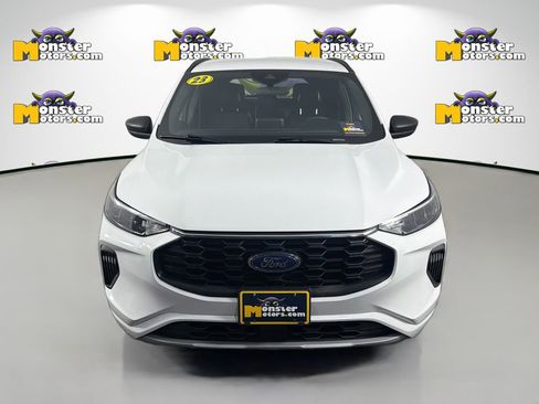 Used 2023 Ford Escape ST-Line w/ Equipment Group 301A AWD/4WD image 2