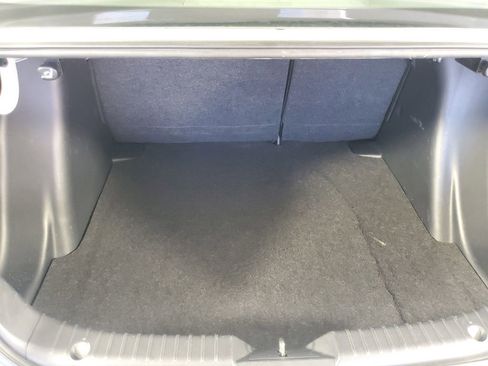 Used 2017 Toyota Yaris iA image 32